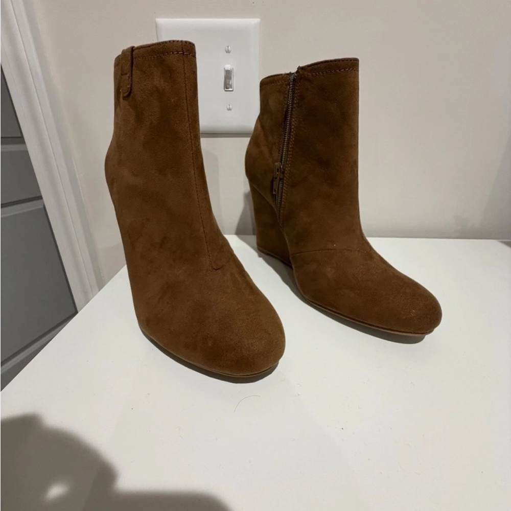 MIA Brown Suede Ankle Boots Size 8 New Without Box